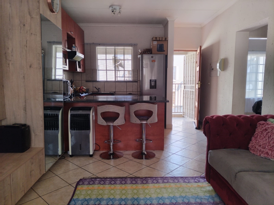 2 Bedroom Property for Sale in Waterval East North West